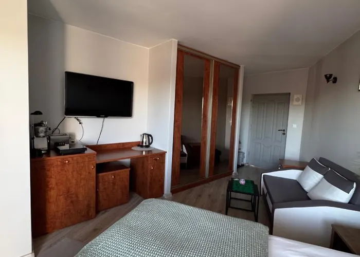 Hexagon 34 アパート グジボボ